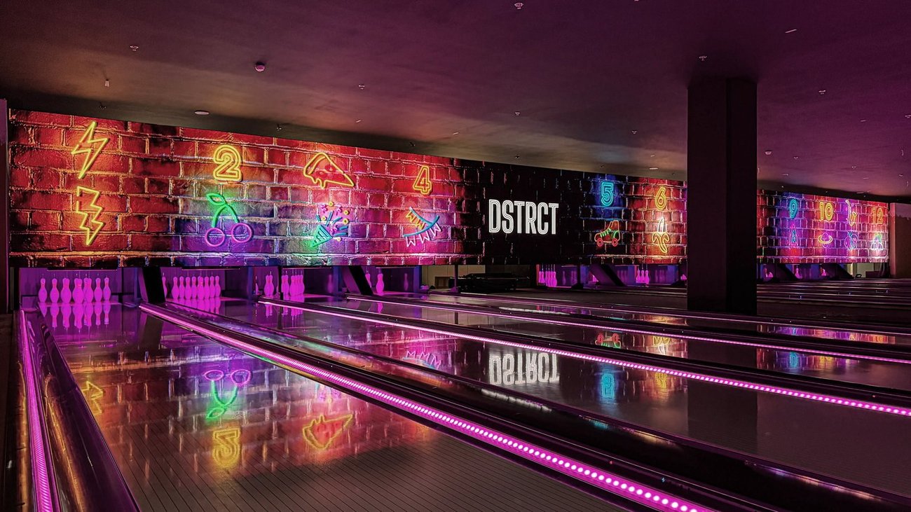 DSTRCT bowling